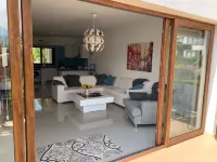 Highly comfortable family-friendly apartment in lovely area