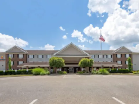 Comfort Suites Hotel and Conference Center Hotels in Holmes County
