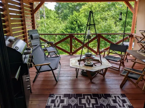 Ahouse, A Villa for Rent - Bungalows