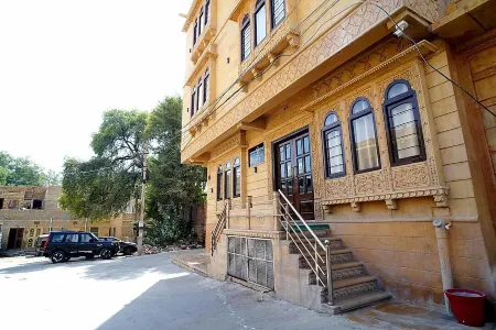 Hotel Vasshifa Palace Отели рядом с достопримечательностью «Джейзалмер Форт»