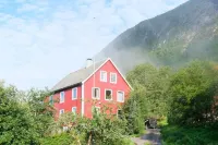 Jølster Lake View Hotels in 