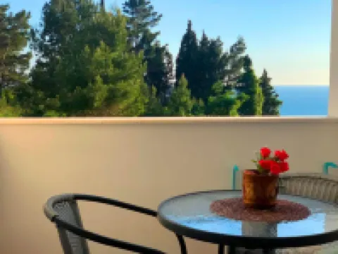 Comfort Apartment with Sea view & Pino Hotels in Ulcinj