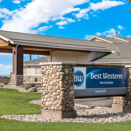 Best Western Sawtooth Inn  Suites