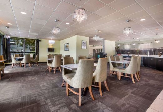 클론멜 캐슬 전경