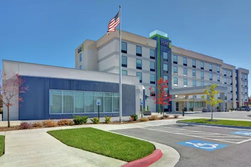 Home2 Suites by Hilton Springdale Hotels in Springdale