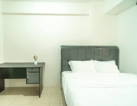 Simple 2 bedroom above mall bassura Netflix