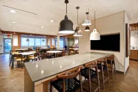 Fairfield Inn & Suites Plymouth