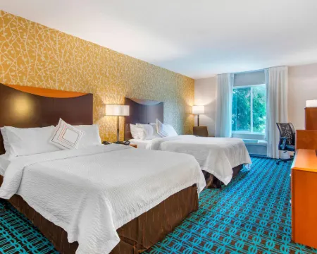 Fairfield Inn & Suites Hooksett Hotels in Hooksett
