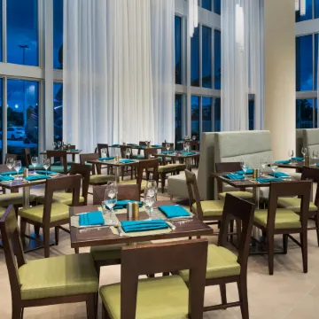 DoubleTree by Hilton Miami Doral