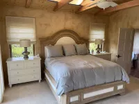 Escape to Paradise: A Stunning Tuscany-Style Home with Views of Vineyards Hotels in Napa County