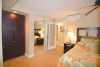 OCEANFRONT Ground Floor 2bd/2ba Unit with Amazing Ocean Views & A/C