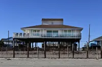 Salt Air Cottage: Beachfront Charming & Luxe home! 갈베스턴 섬 주변 호텔