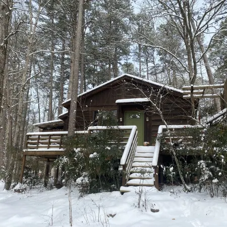 Tale of the trout cabin located 1 mile from the trout stream and Lake