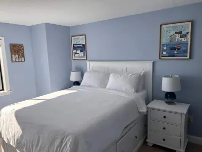 Relaxing Winnipesaukee Condo!