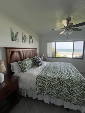 Gorgeous OCEANFRONT 2 bedroom condo in Summerhouse