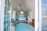 4 Seasons New Home on Beautiful Loon Lake