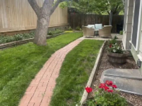 Welcomes you! Hotels in Arvada