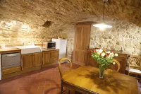 Atypical cottage and very comfortable in the heart of a hamlet gardois Hotels in Sabran