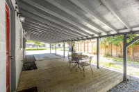 Azalea Cottage - Ocean Springs perfect location! 3 blocks to beach & downtown!!!