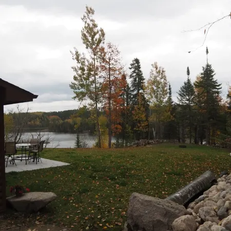 Enjoy privacy in this newly built cabin with spectacular view of North Star Lake