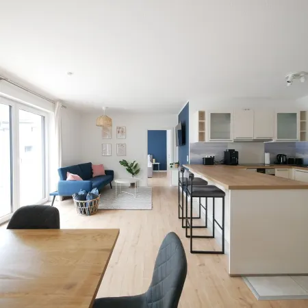 85qm, Parkplatz, Zentral, Großer Balkon, 2 Bäder