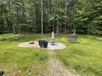 Treasure Lake Home, hot tub, partial Lake view and walking distance to beach