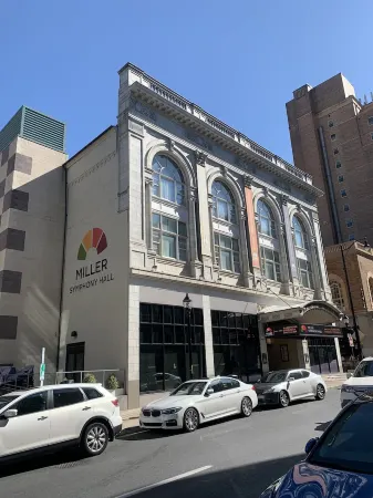 Continental travelers suite!! Spacious apartment, 5 minutes from Dorney Park !!