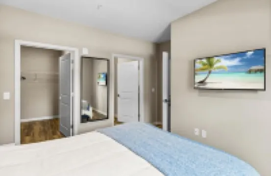 Chic 2BR/2BA Condo: Pool & More!