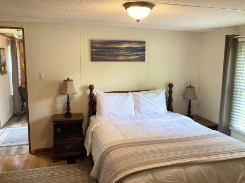 Konnarock Homestead w/ Mountain View, VA Creeper Trail/Appalachian Trail local