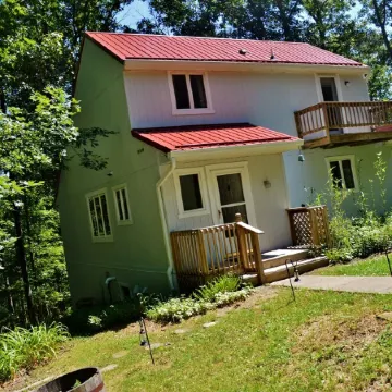 WoodHaven, A Wooded Get Away Where Memories Are Made That Comfortably Sleeps 8