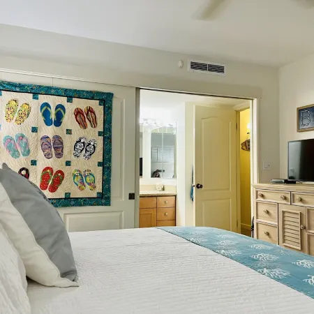 Last Minute Deals - Beachfront Condo in Paradise at Sugar Beach Resort