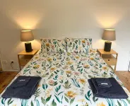 Relaxed and peaceful 2BR home on Wallaga Lake close to Camel Rock Beach