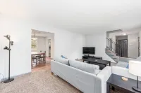 Huge New 4BR/2.5BA home w/ big back yard and deck