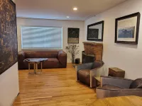 HOT TUB, 420 FRIENDLY, RV PARKING & GREAT LOCATION