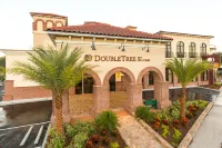 DoubleTree by Hilton St. Augustine Historic District Hôtels à proximité de : Flagler College Business Services