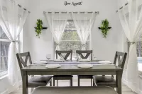 Stylish and Cozy Pool Home near Disney in a Gated Community