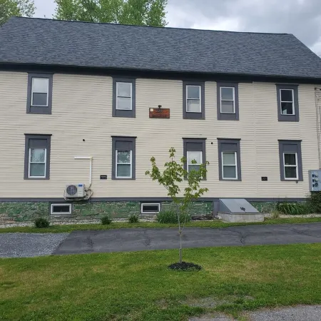 Charming building with 1 bedroom and AC, WiFi in serene Whitehall