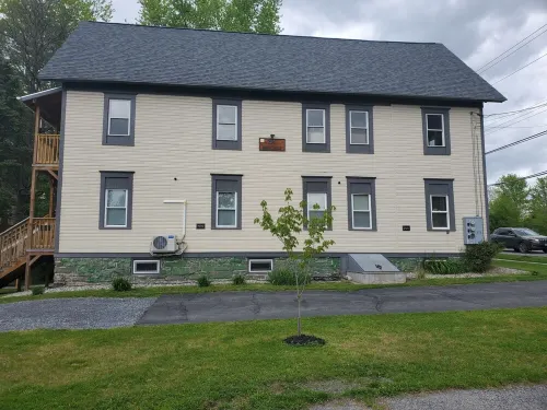 Charming building with 1 bedroom and AC, WiFi in serene Whitehall