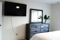 Trinity Townhome #B in the heart of Hobbs 저스 커스톰 쥬얼리 주변 호텔