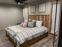ON THE ROCKS 全新寬敞木屋，設施齊全 - 精品