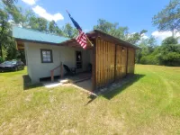 The Olde Salt Springs Cabin