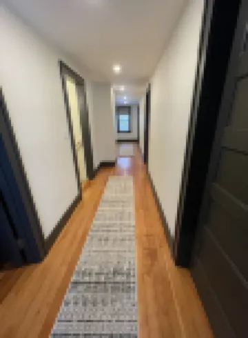 Newly remodeled Farmhouse with Country Charm!Sleeps 10 people comfortably
