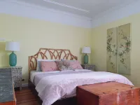 Reimagined Designer Lakehouse in Prime Location