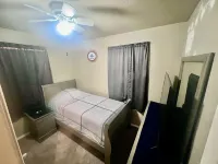 4 Bed/2 Bath Quiet SE Ranch Style home