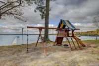 Amazing, sleeps 26, covered lakeside, bar, beach, Big St Germain Lake