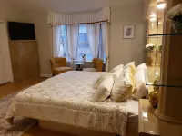 Poconos house near Kalahari Kalahari Waterpark Resort Convention Center附近的飯店