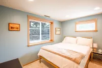 Serene Poulsbo 6br, Sleeps 12, Liberty Bay And Mountain Views