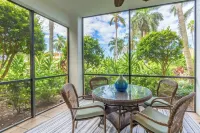 Newly Updated Luxury Condo at Naples Bay Resort - Pools, Spa, Lazy River & More! - Jacuzzi