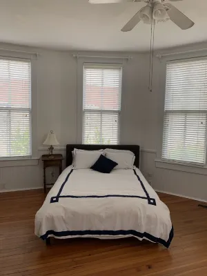 Perfect downtown game day apartment