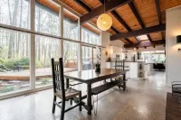 Buckhead Battle House - an MCM architectural masterpiece